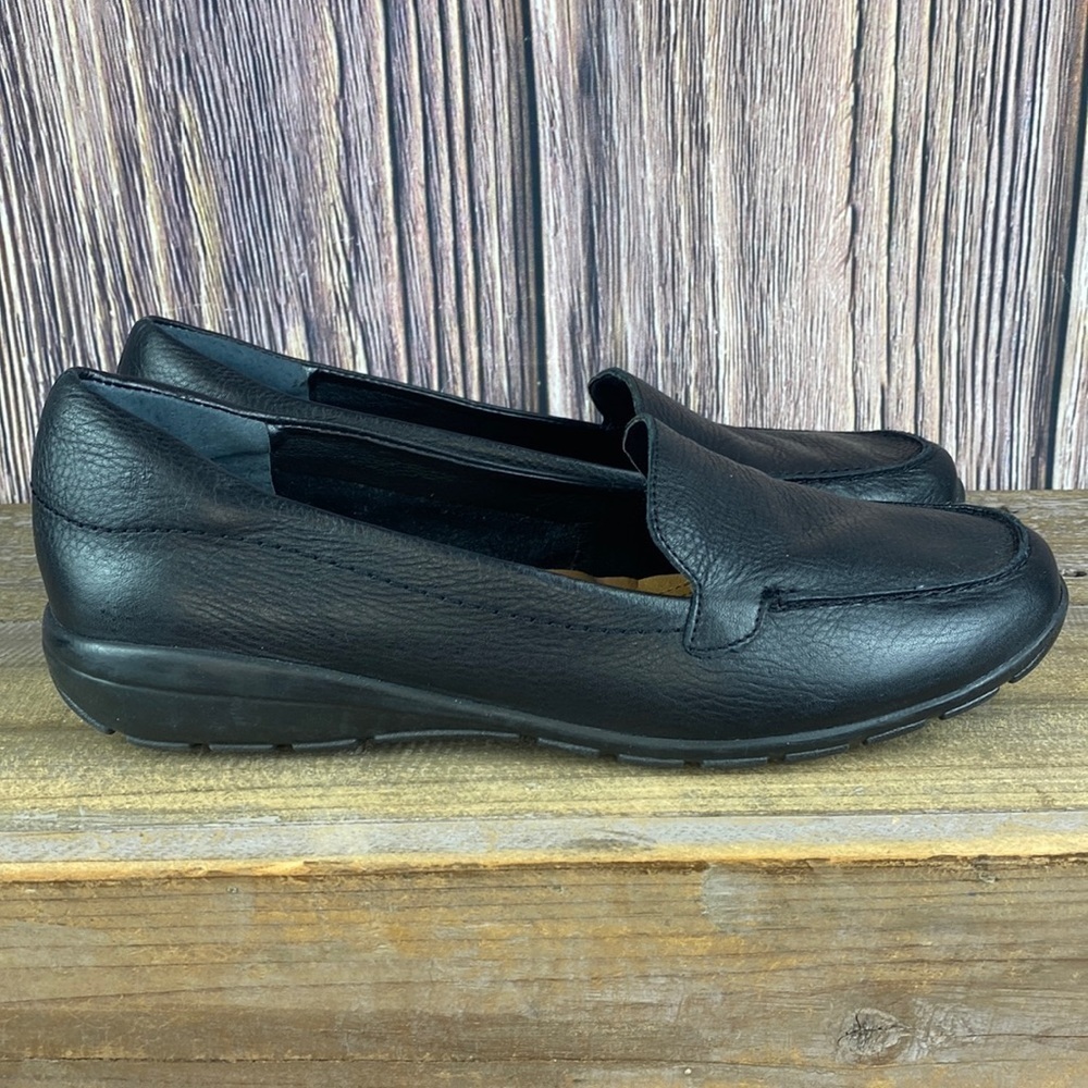 Easy Spirt Black Abide Leather Casual Flats- Size 7.5